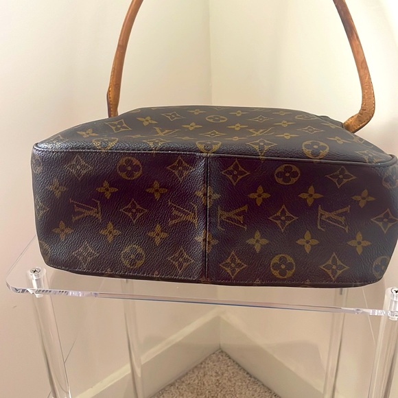 VINTAGE — Louis Vuitton PM Looping Shoulder Bag - Picture 5 of 13